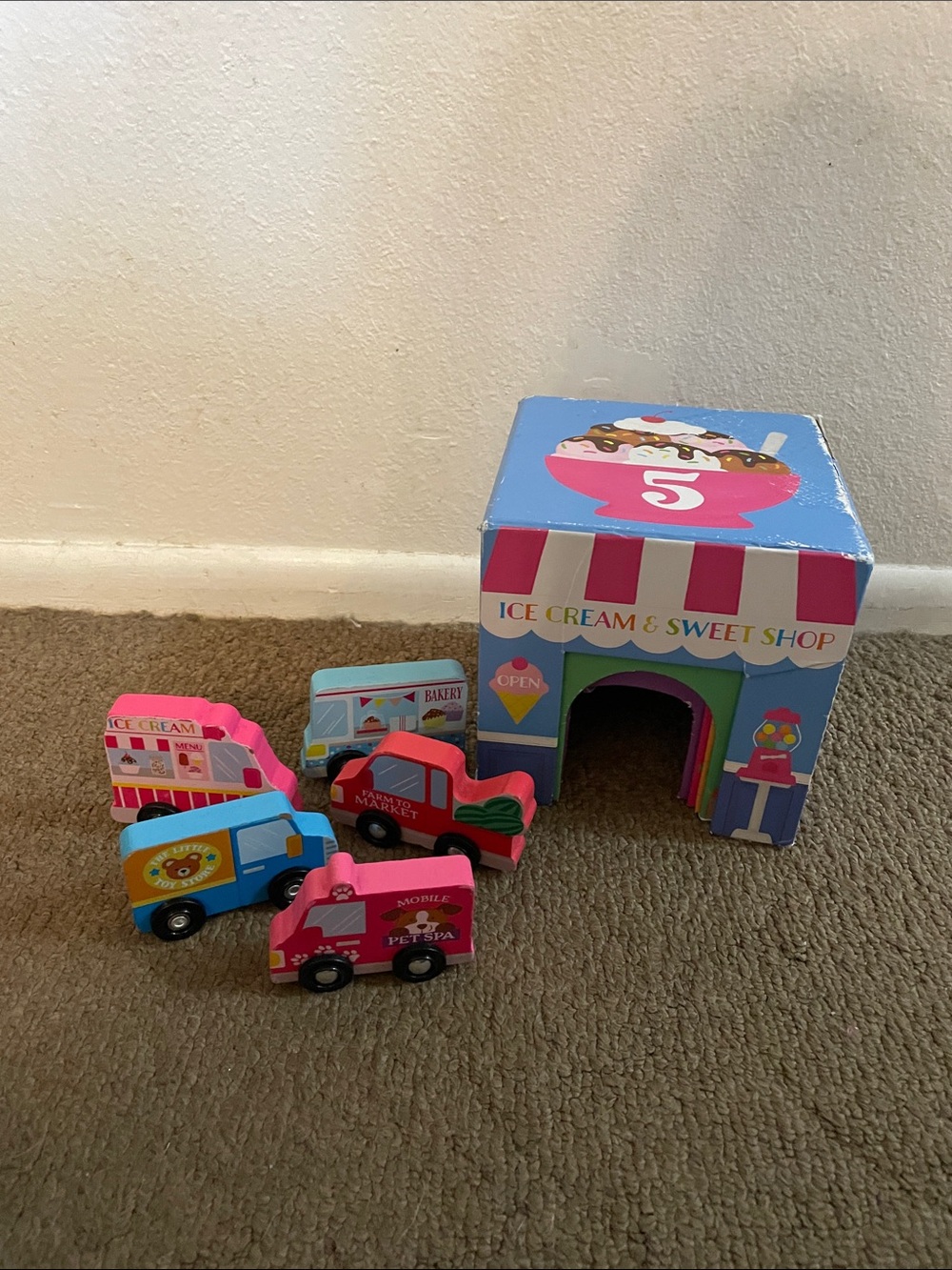 Ooly Stackables Nested Cardboard Toys & Cars Set